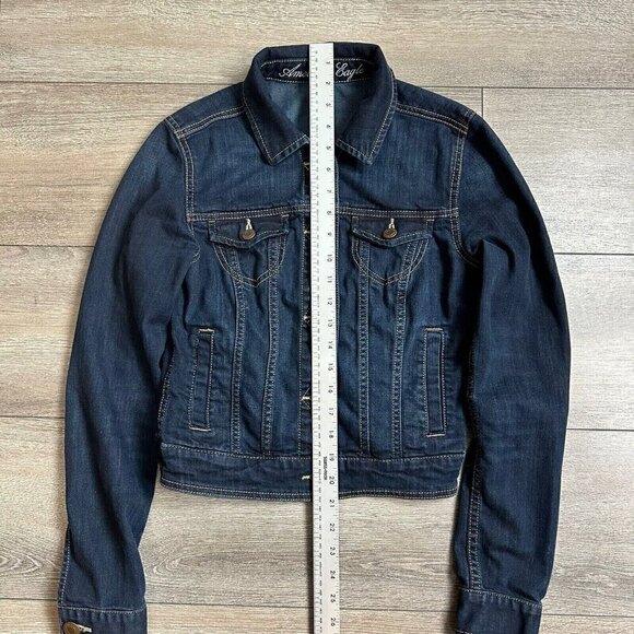 American Eagle Jean Jacket Size Small Blue Long Sleeve Button Down Cropped - Picture 5 of 5